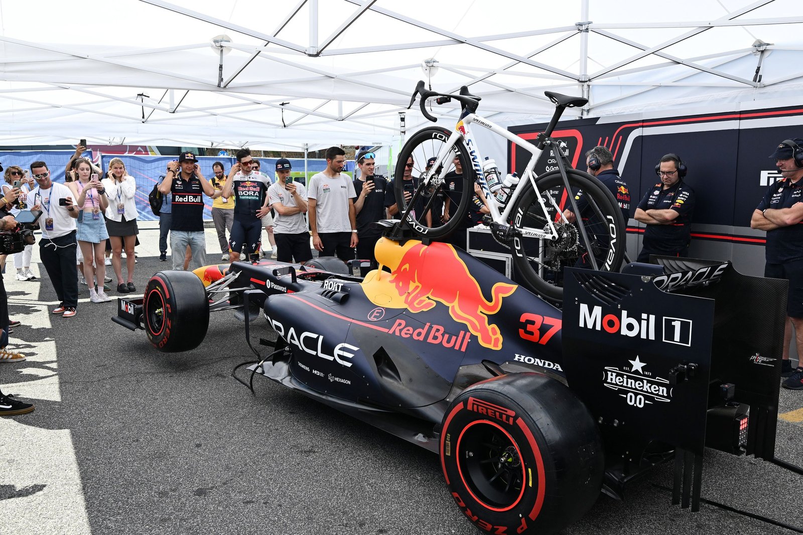 Bikes are becoming more like Formula 1 cars every day, but we’re still sending them to Kwik Fit for servicing Bikes are becoming more like Formula 1 cars every day, but we’re still sending them to Kwik Fit for servicing
