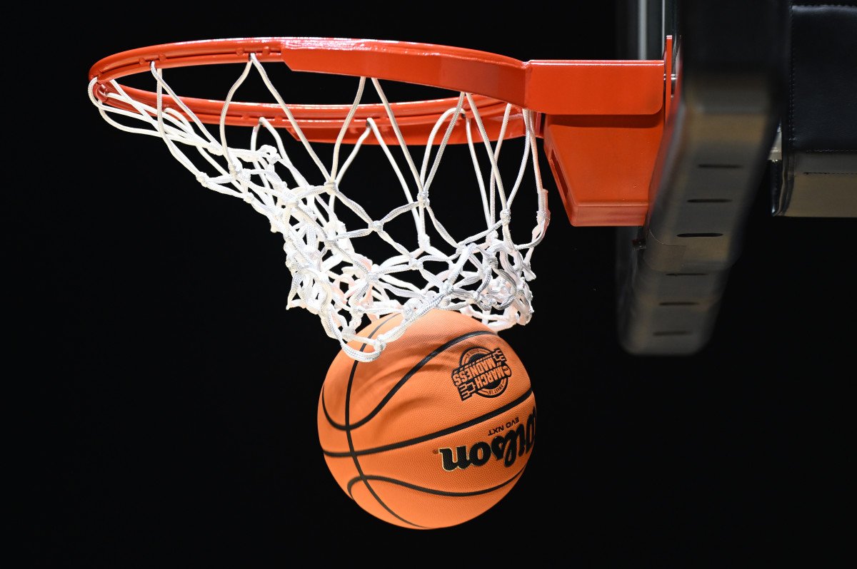 Tennessee State Eyeing AAC Assistant Coach: Report Tennessee State Eyeing AAC Assistant Coach: Report
