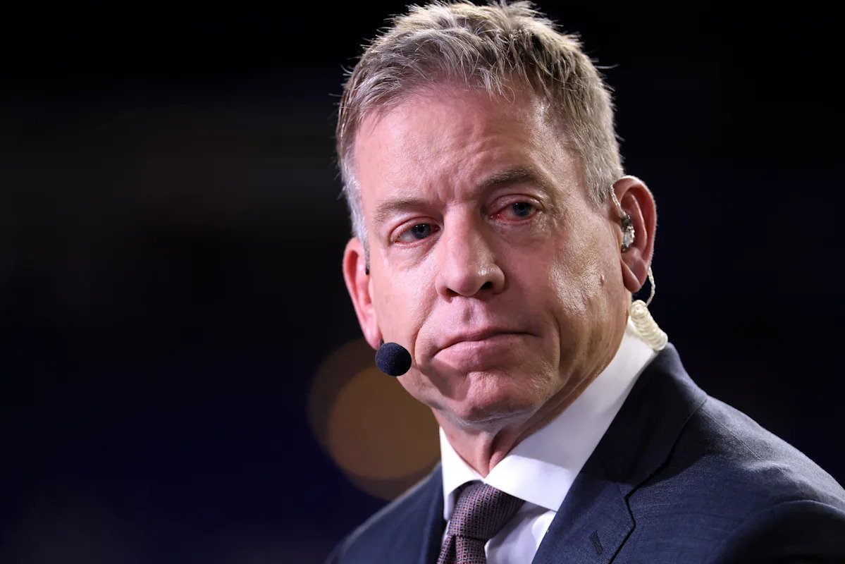 Troy Aikman opens up about his mysterious Dolphins role Troy Aikman opens up about his mysterious Dolphins role