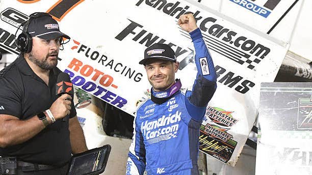 Kyle Larson Supports Samantha Busch in Latest Dirt Racing Victory Kyle Larson Supports Samantha Busch in Latest Dirt Racing Victory