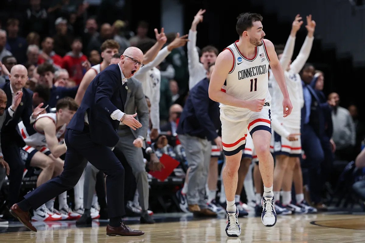 Duke vs UConn live updates, predictions, time, how to watch Elite 8 game Duke vs UConn live updates, predictions, time, how to watch Elite 8 game