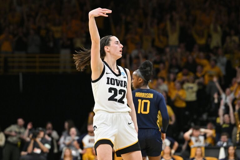 NCAA women’s tournament all-time leading scorers NCAA women’s tournament all-time leading scorers