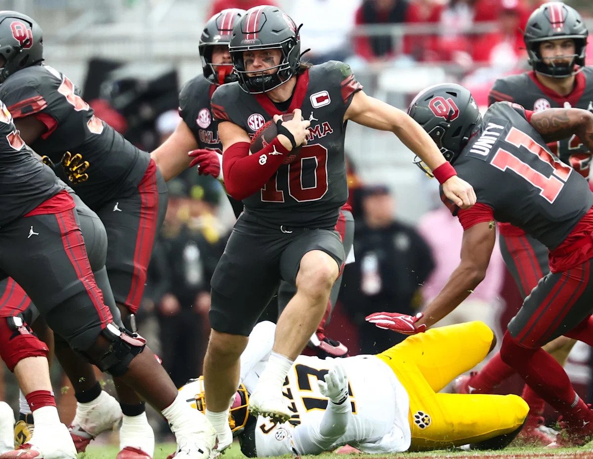 John Mateer touts transformation after admitting Oklahoma ‘failed’ last season in CFP John Mateer touts transformation after admitting Oklahoma ‘failed’ last season in CFP