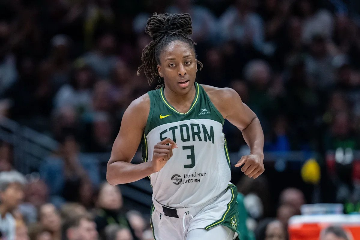 WNBPA president Nneka Ogwumike says players seeking ‘fair’ CBA agreement WNBPA president Nneka Ogwumike says players seeking ‘fair’ CBA agreement