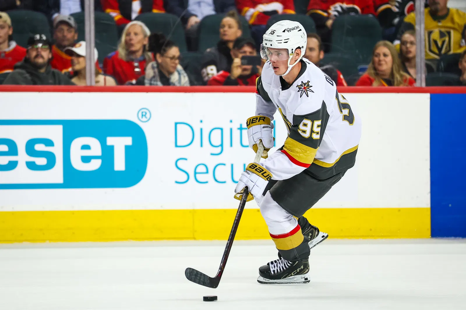 Blackhawks Have Intriguing Free Agent Target To Consider Blackhawks Have Intriguing Free Agent Target To Consider