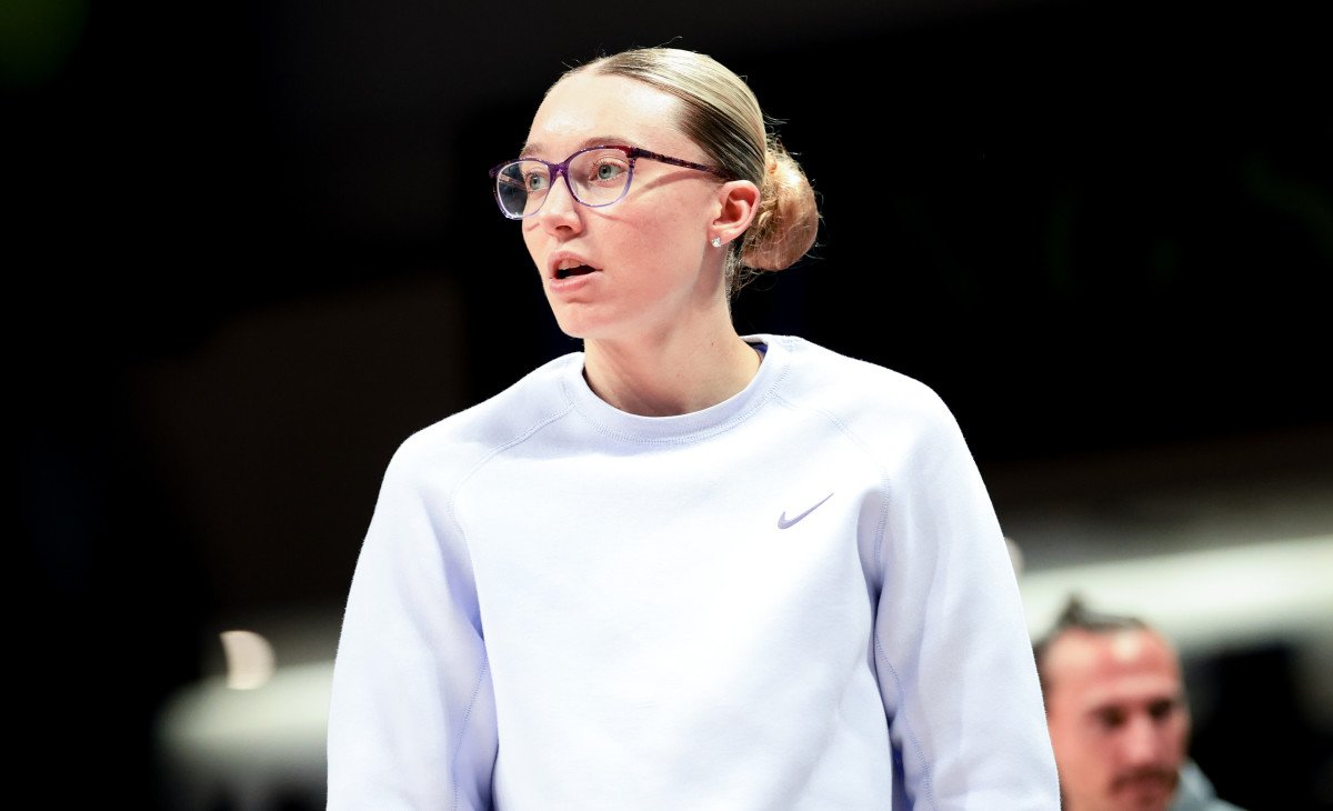 Wings Facing Potential Paige Bueckers Decision After Confusing Injury Update Wings Facing Potential Paige Bueckers Decision After Confusing Injury Update