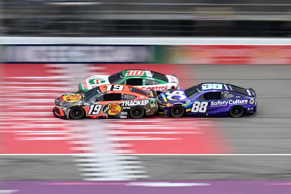 NASCAR Weekend Schedule Michigan: Practice, Qualifying Time for FireKeepers Casino 400 NASCAR Weekend Schedule Michigan: Practice, Qualifying Time for FireKeepers Casino 400