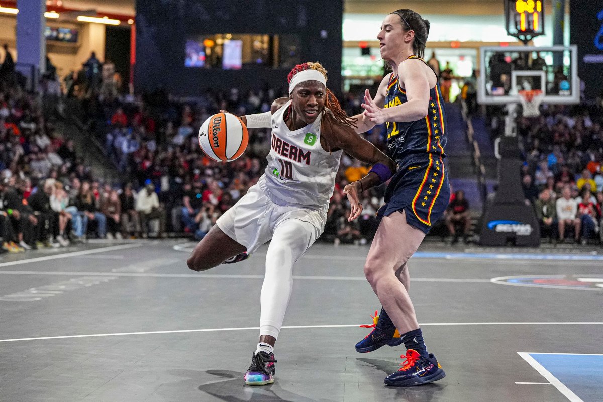 WNBA Rookie Grabs Attention for Blowing Past Caitlin Clark for Basket WNBA Rookie Grabs Attention for Blowing Past Caitlin Clark for Basket