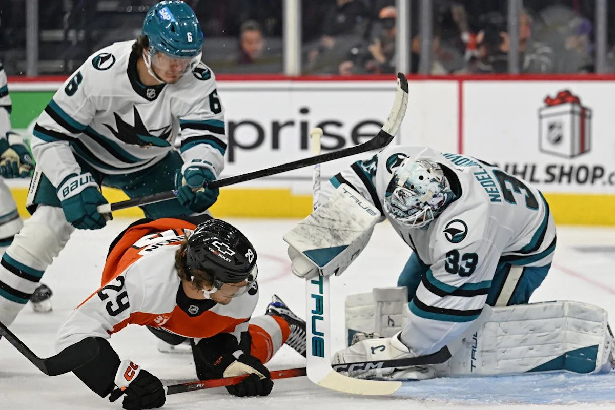 Injured Flyers Duo Never Came Close to Return for NHL Playoffs Injured Flyers Duo Never Came Close to Return for NHL Playoffs