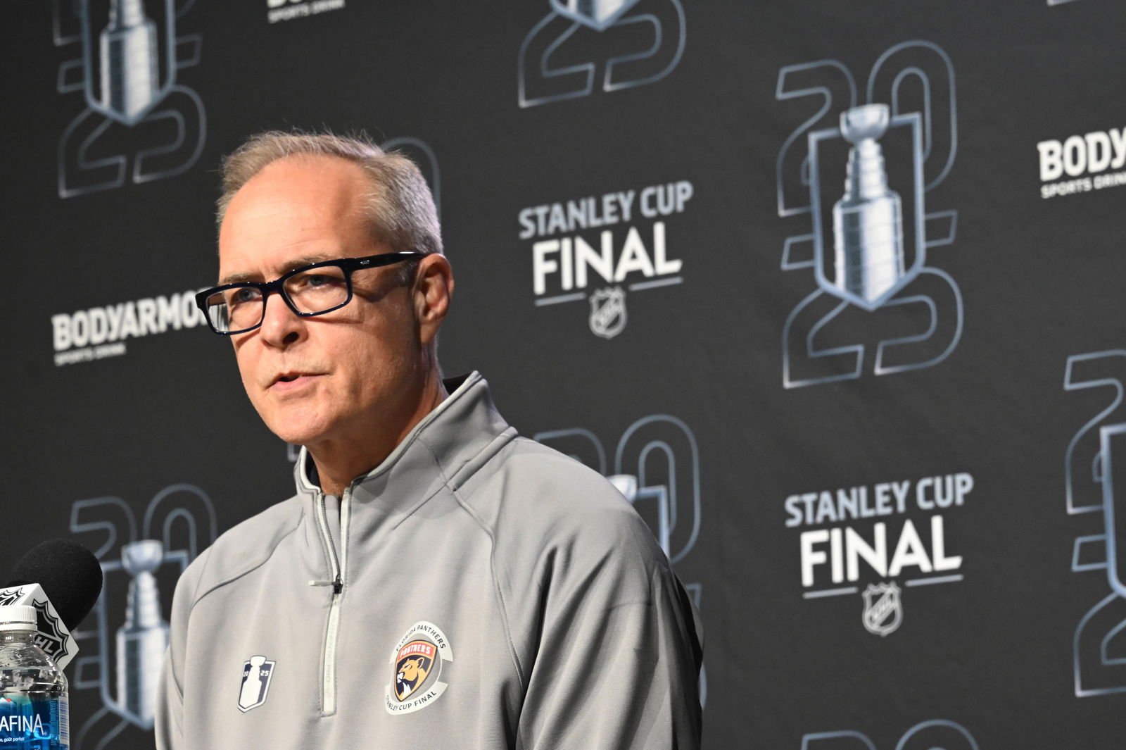 Panthers Head Coach Paul Maurice Leaves Heartfelt Message for Jets Fans Panthers Head Coach Paul Maurice Leaves Heartfelt Message for Jets Fans