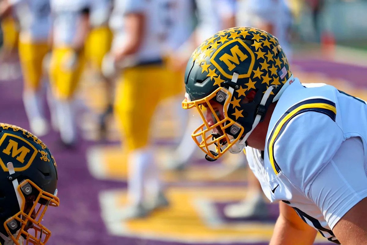 Vote on top offensive linemen in high school football preseason Vote on top offensive linemen in high school football preseason