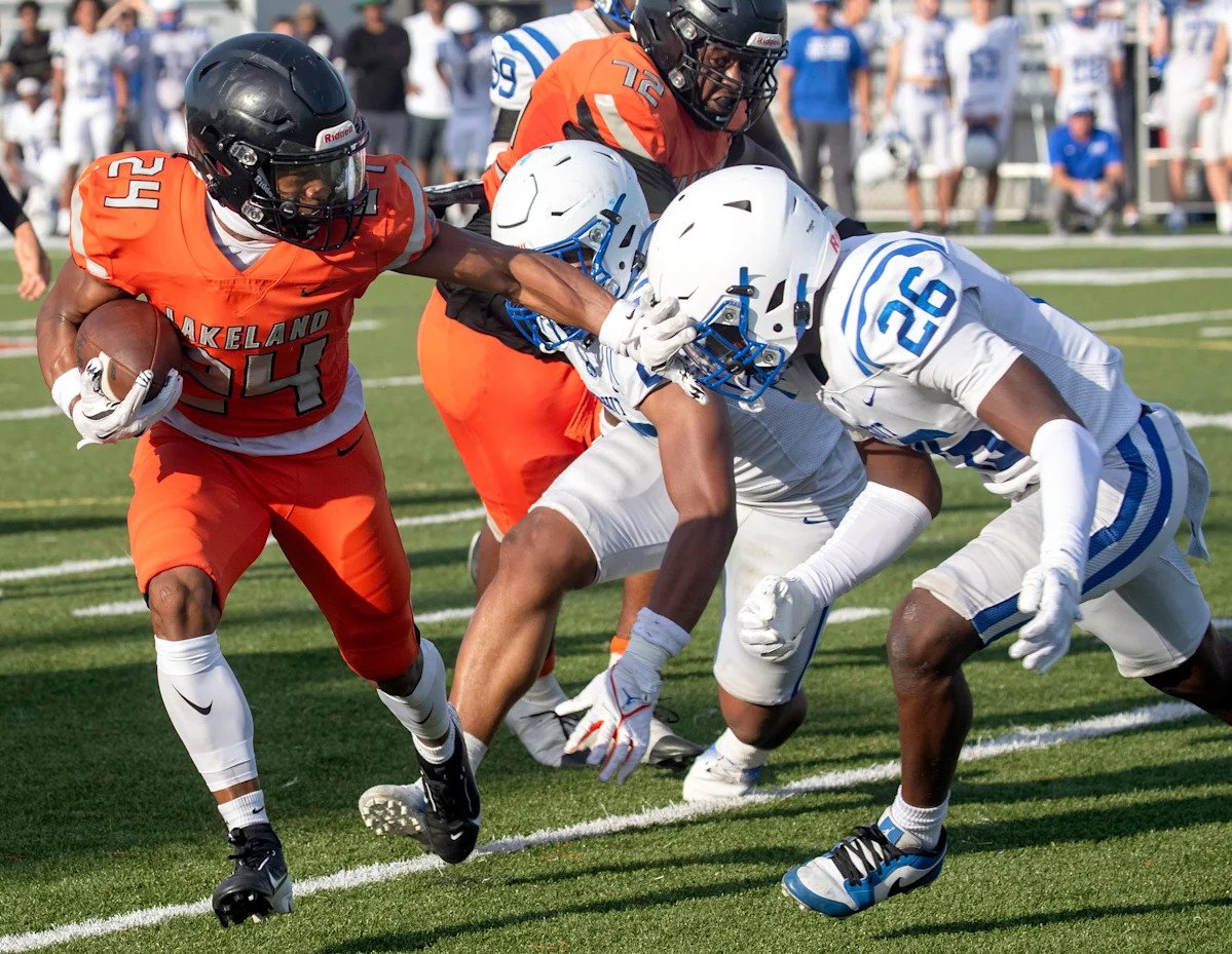 Spring football: Here are three takeaways from Lakeland’s spring loss to Tampa Jesuit Spring football: Here are three takeaways from Lakeland’s spring loss to Tampa Jesuit