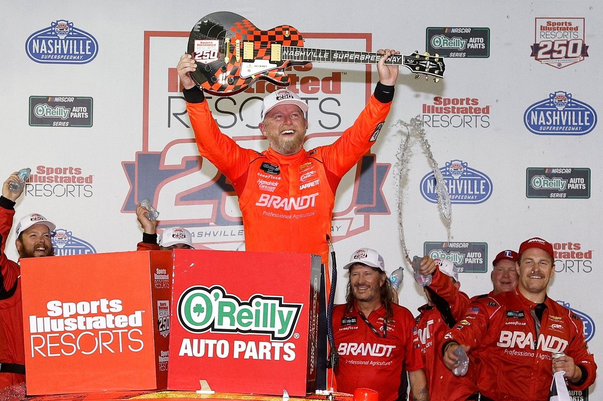 Justin Allgaier out-duels Brent Crews in Nashville for NASCAR O’Reilly win Justin Allgaier out-duels Brent Crews in Nashville for NASCAR O’Reilly win