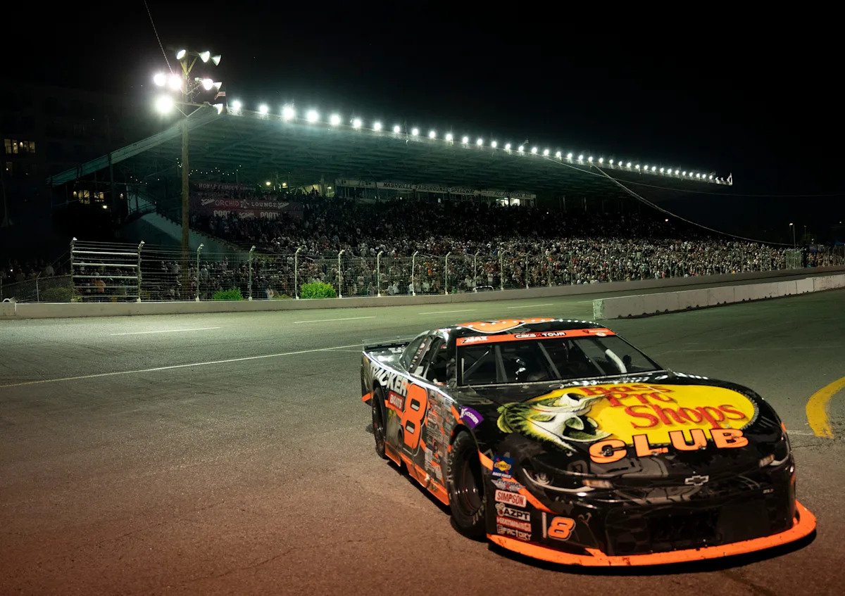 Why NASCAR’s Kenny Wallace asked if ‘we just need to forget about the Fairgrounds’ Why NASCAR’s Kenny Wallace asked if ‘we just need to forget about the Fairgrounds’