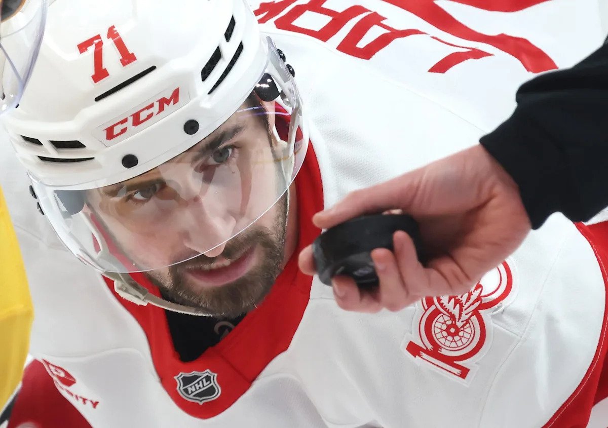 “It’s Tough”: Chris Osgood Reacts To Dylan Larkin’s Trade Request “It’s Tough”: Chris Osgood Reacts To Dylan Larkin’s Trade Request