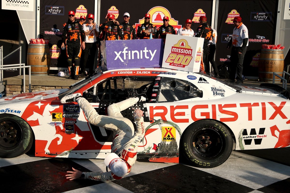 Connor Zilisch undergoes surgery on collarbone after Victory Lane fall Connor Zilisch undergoes surgery on collarbone after Victory Lane fall