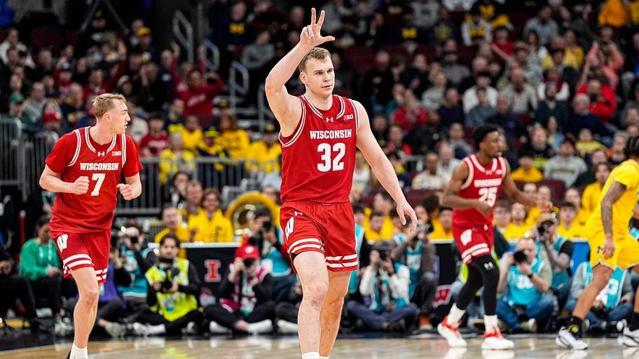 Badger Basketball Exit Meetings: Aleksas Bieliauskas was thrown into the fire, how did he respond? Badger Basketball Exit Meetings: Aleksas Bieliauskas was thrown into the fire, how did he respond?