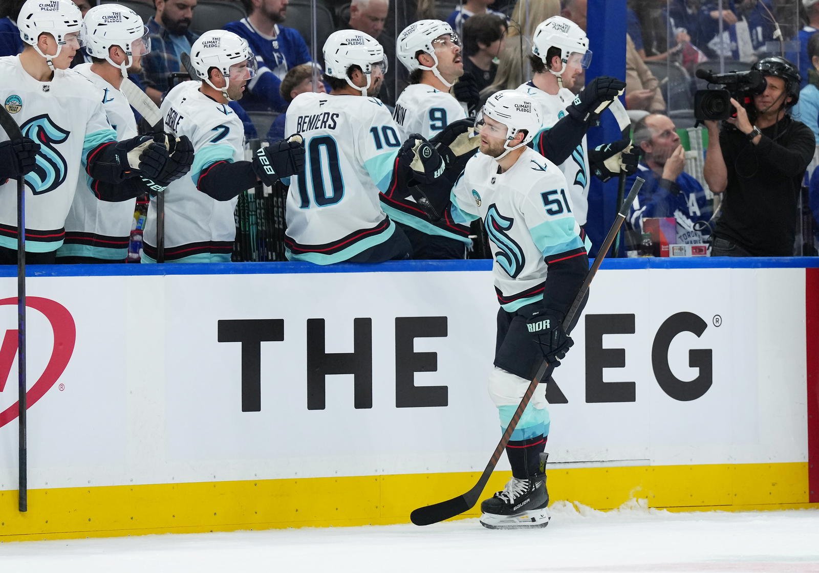 Shane Wright Scores Against Hometown Team In 100th Game As Kraken Beat Maple Leafs 4-3 In Overtime