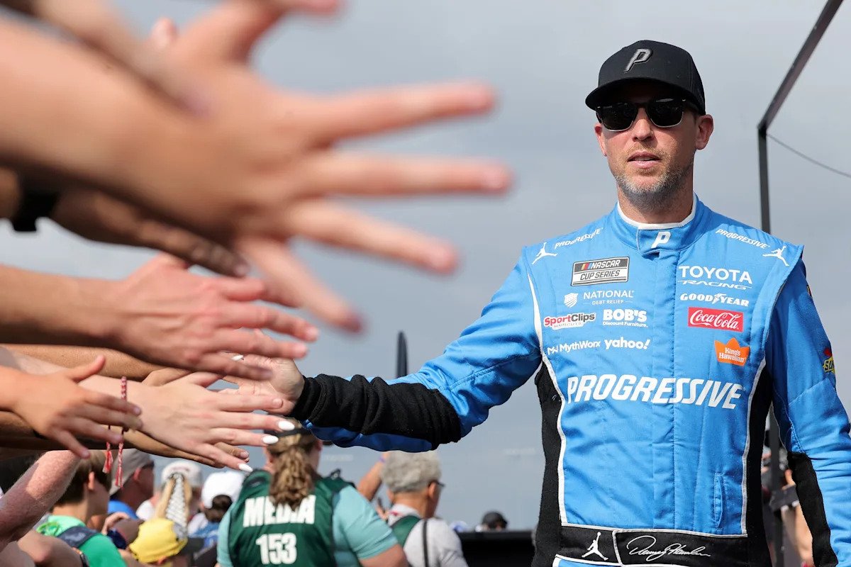 Denny Hamlin Offers Blunt Verdict on North Wilkesboro Racing After Fan Criticism: “It Reminds Me of Bristol” Denny Hamlin Offers Blunt Verdict on North Wilkesboro Racing After Fan Criticism: “It Reminds Me of Bristol”