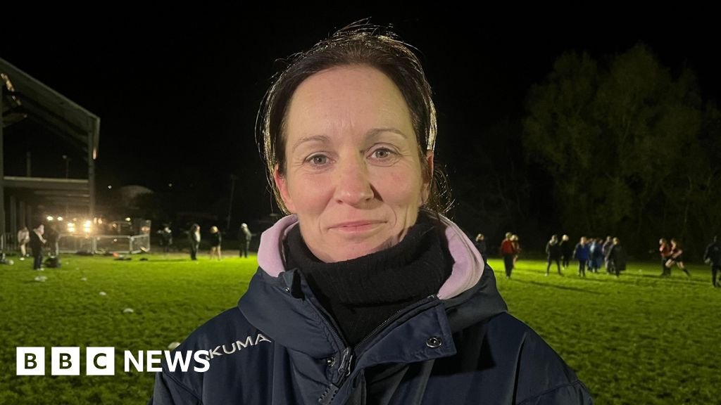 Ex England rugby captain Jo Yapp coaches Clee Hill village squad Ex England rugby captain Jo Yapp coaches Clee Hill village squad