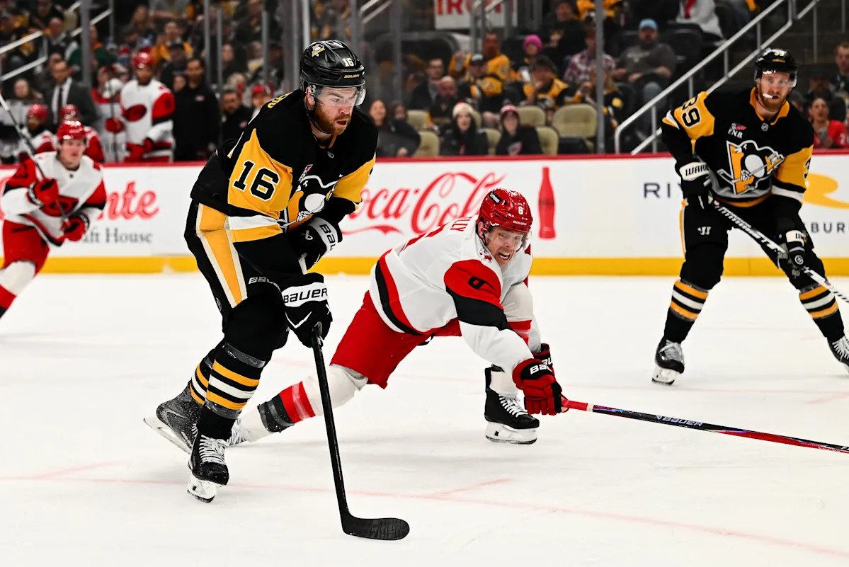 Mike Reilly: the next Parker Wotherspoon? Mike Reilly: the next Parker Wotherspoon?