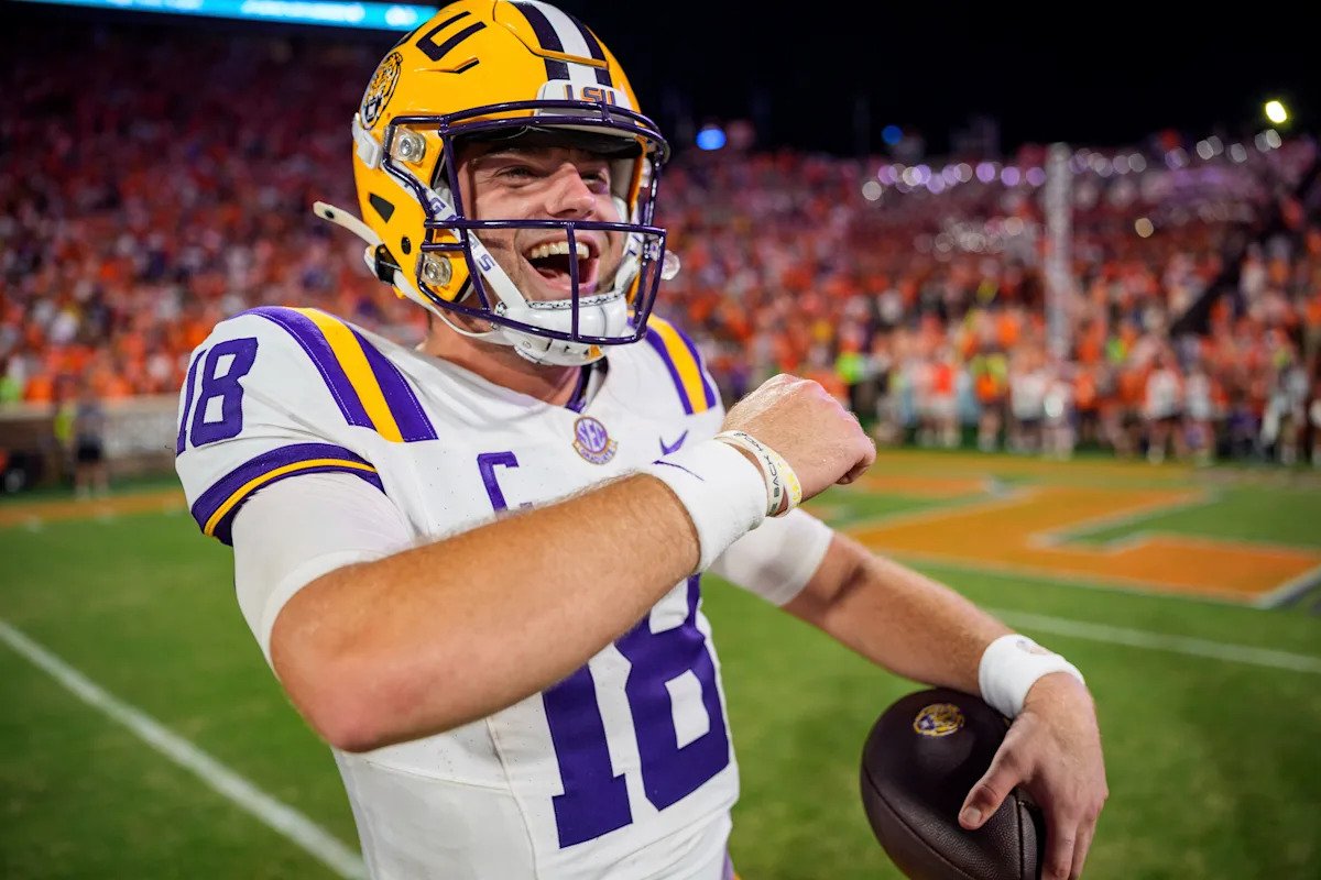 Yahoo Top 10: Which college football teams deserve to be in mix after surprising Week 1? Yahoo Top 10: Which college football teams deserve to be in mix after surprising Week 1?