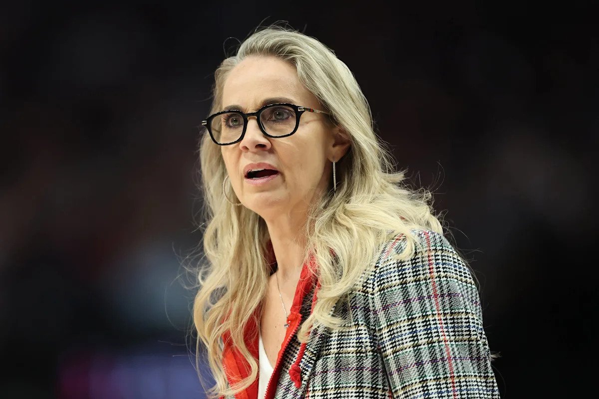 Becky Hammon Supports Sandy Brondello After Her One-Game Suspension for Controversial Comment Becky Hammon Supports Sandy Brondello After Her One-Game Suspension for Controversial Comment