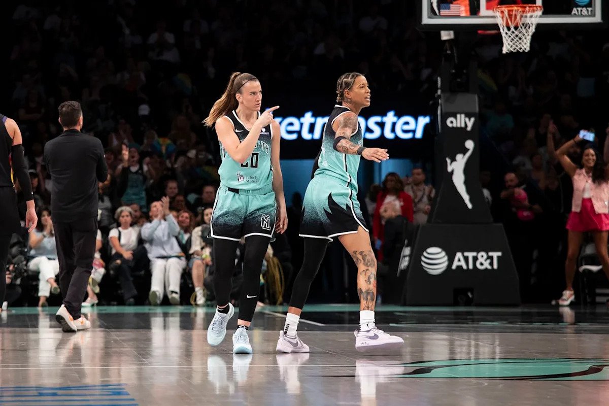 New York Liberty roll Phoenix Mercury in get-back game, 89-76 New York Liberty roll Phoenix Mercury in get-back game, 89-76