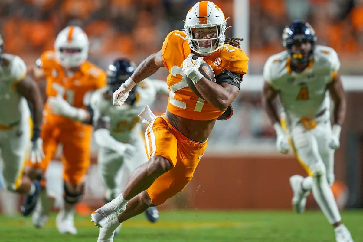 Tennessee running backs positional breakdown for 2025 football season