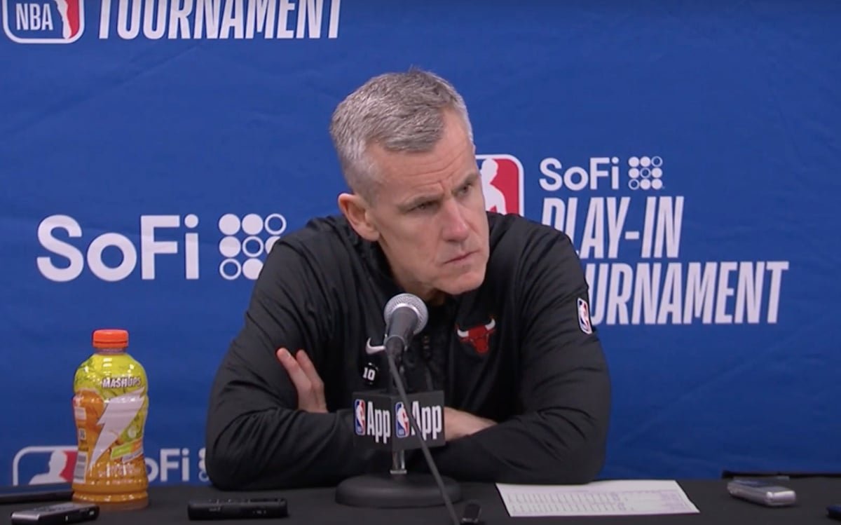 Billy Donovan inks multiyear extension with Bulls Billy Donovan inks multiyear extension with Bulls