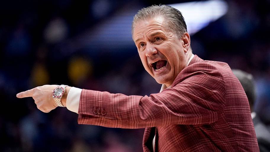 Frolov May Not Be Exactly What Razorbacks Need, But Their Best Option at Center Frolov May Not Be Exactly What Razorbacks Need, But Their Best Option at Center