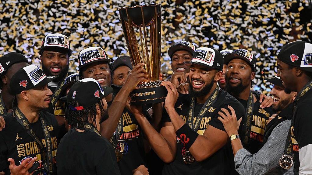 Knicks end 53-year wait for NBA Championship Knicks end 53-year wait for NBA Championship