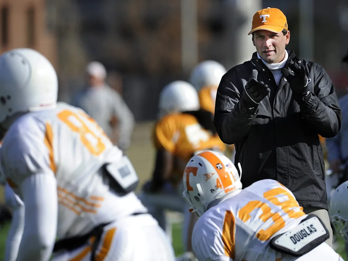Ex-Tennessee coach Derek Dooley loses Senate bid after Trump endorses opponent Ex-Tennessee coach Derek Dooley loses Senate bid after Trump endorses opponent
