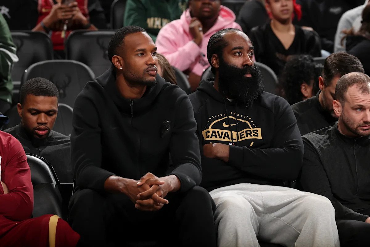 Cavs guard James Harden expected to play through broken thumb Cavs guard James Harden expected to play through broken thumb