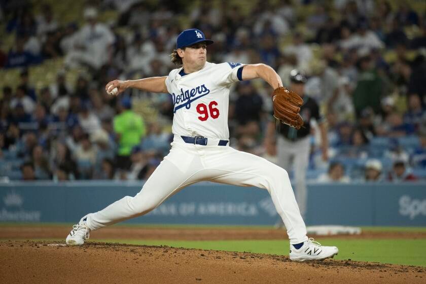 Dodgers fall to Arizona as pitching and fielding woes lead to fourth straight loss Dodgers fall to Arizona as pitching and fielding woes lead to fourth straight loss