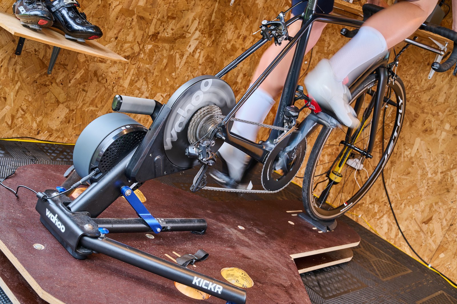 How to strike the perfect balance between indoor and outdoor cycling How to strike the perfect balance between indoor and outdoor cycling