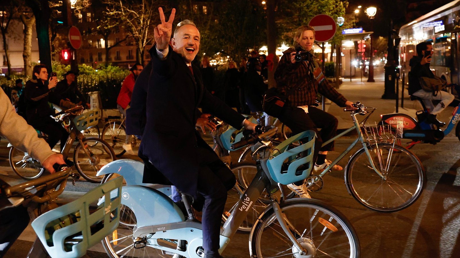 ‘There’s lots to do and we’ll start tomorrow morning’ – Paris proves progressive pro-cycling policies can win elections ‘There’s lots to do and we’ll start tomorrow morning’ – Paris proves progressive pro-cycling policies can win elections