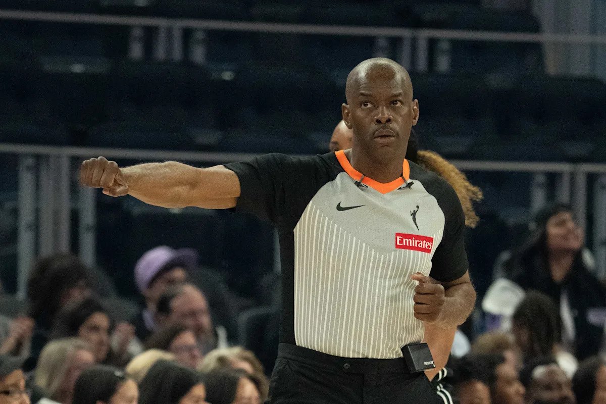 Fever-Aces Game 4 to feature officials from controversial Mercury-Lynx Game 3 Fever-Aces Game 4 to feature officials from controversial Mercury-Lynx Game 3