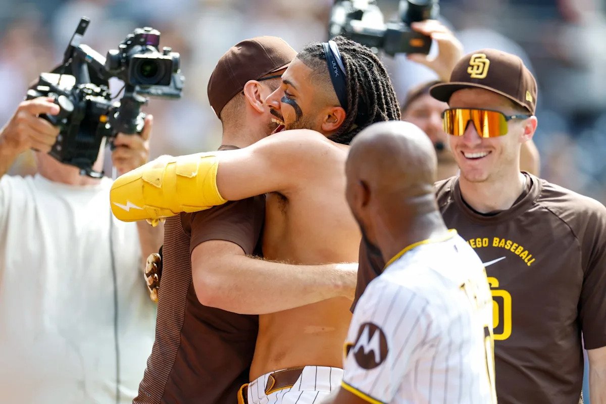Is Fernando Tatis Jr. back after walk-off home run? Padres star heats up Is Fernando Tatis Jr. back after walk-off home run? Padres star heats up
