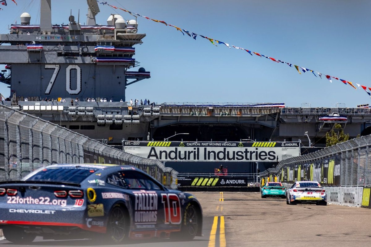 Dale Earnhardt Jr.’s most expensive broadcast booth ever: the USS Carl Vinson Dale Earnhardt Jr.’s most expensive broadcast booth ever: the USS Carl Vinson