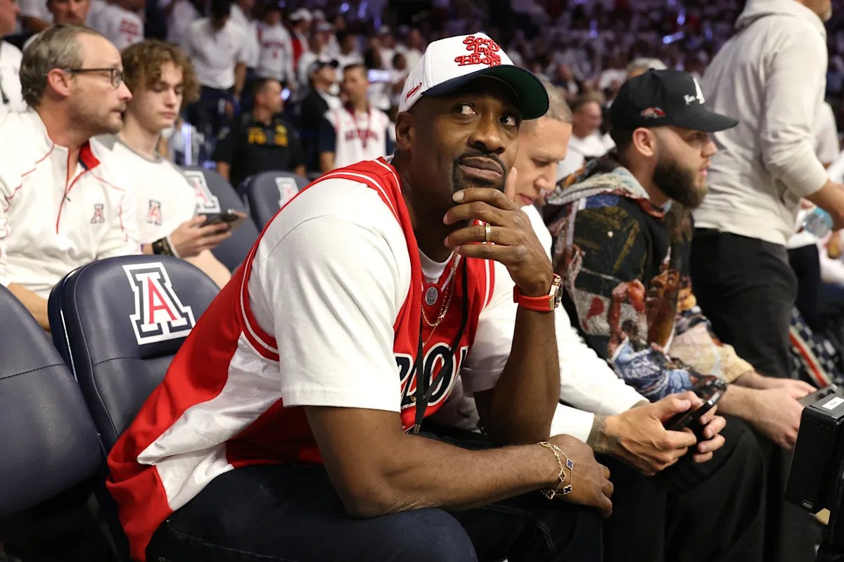Former NBA star Gilbert Arenas arrested on suspicion of running illegal high-stakes poker game from his mansion Former NBA star Gilbert Arenas arrested on suspicion of running illegal high-stakes poker game from his mansion
