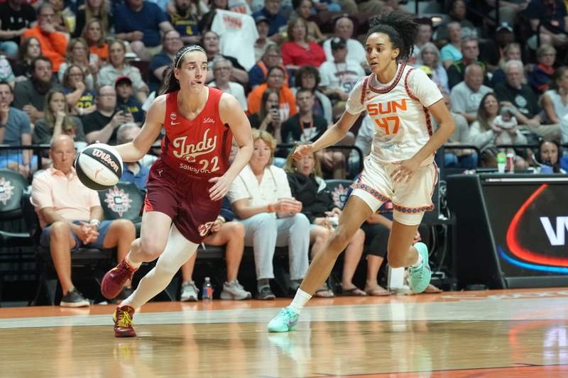 ‘Hard for Teams to Function’ – Caitlin Clark Honest About Connecticut in Final Visit Ahead of Houston Relocation ‘Hard for Teams to Function’ – Caitlin Clark Honest About Connecticut in Final Visit Ahead of Houston Relocation