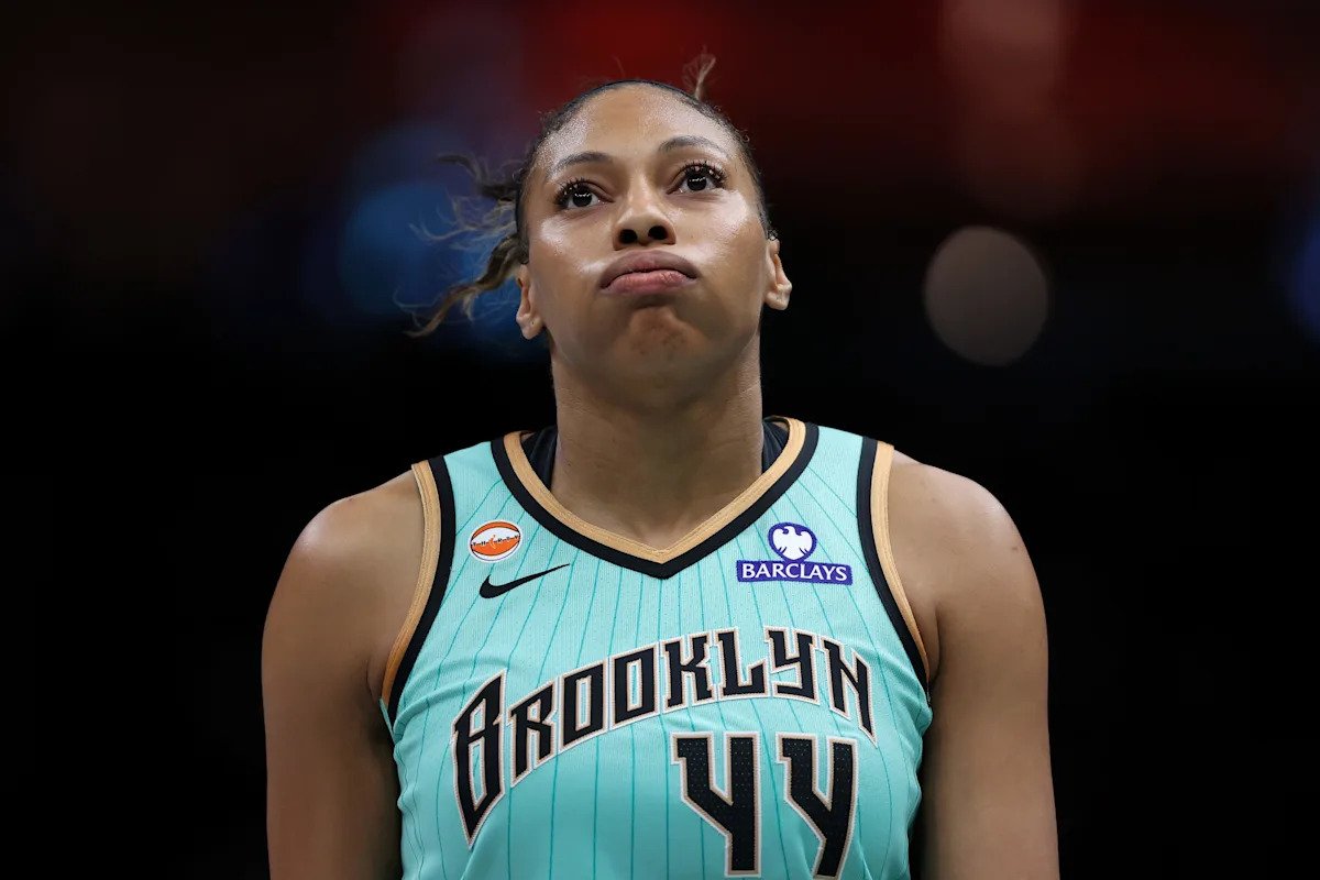 Liberty’s Betnijah Laney-Hamilton ejected after bizarre shoe-throwing incident Liberty’s Betnijah Laney-Hamilton ejected after bizarre shoe-throwing incident