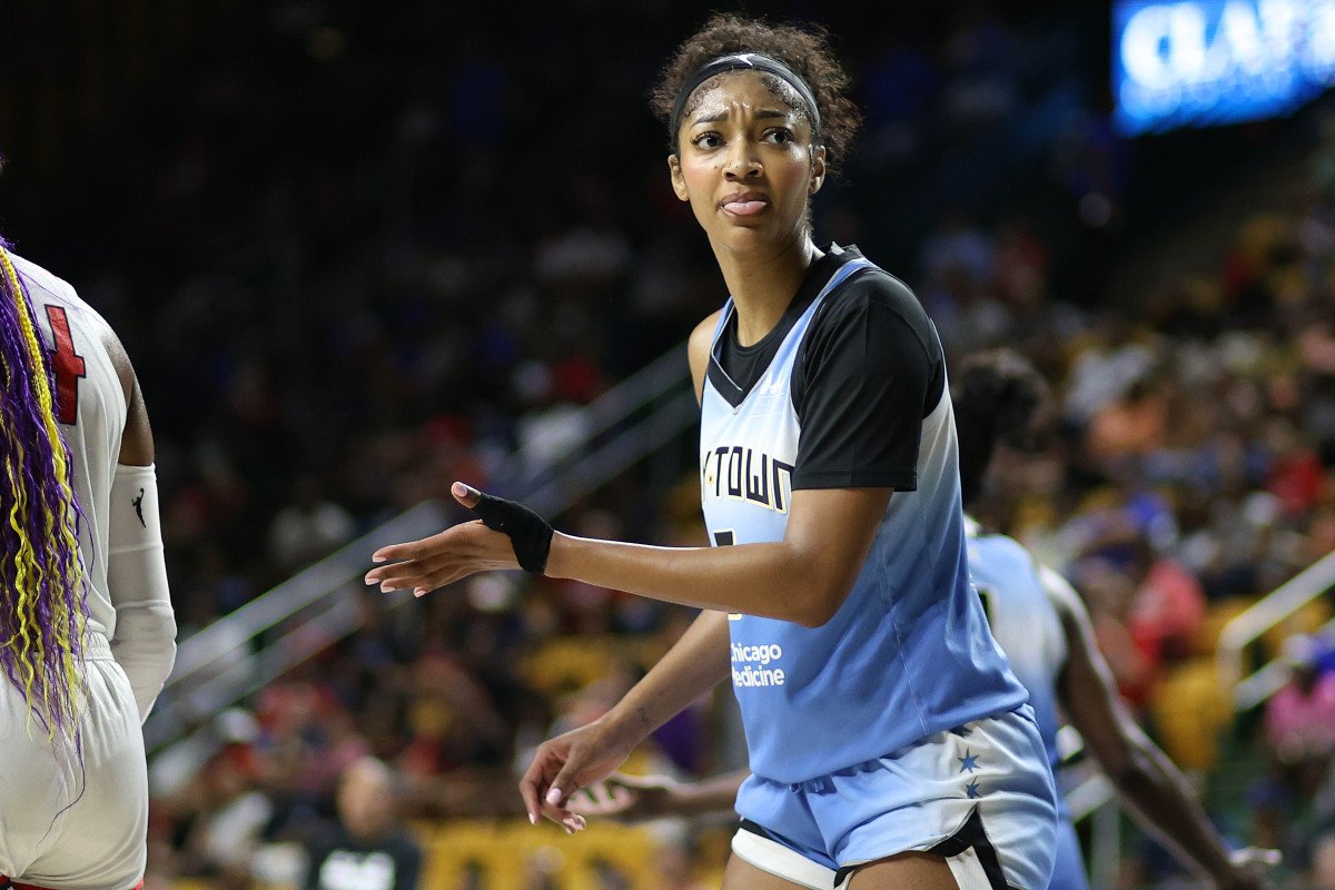 Angel Reese Reacts to Message From Wings Star Before Chicago Sky Game Angel Reese Reacts to Message From Wings Star Before Chicago Sky Game