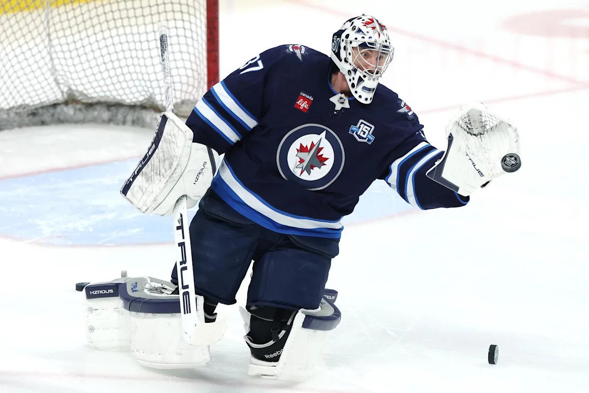 Jets’ Connor Hellebuyck Lands Just Outside Top 10 in The Hockey News Top 100 Jets’ Connor Hellebuyck Lands Just Outside Top 10 in The Hockey News Top 100