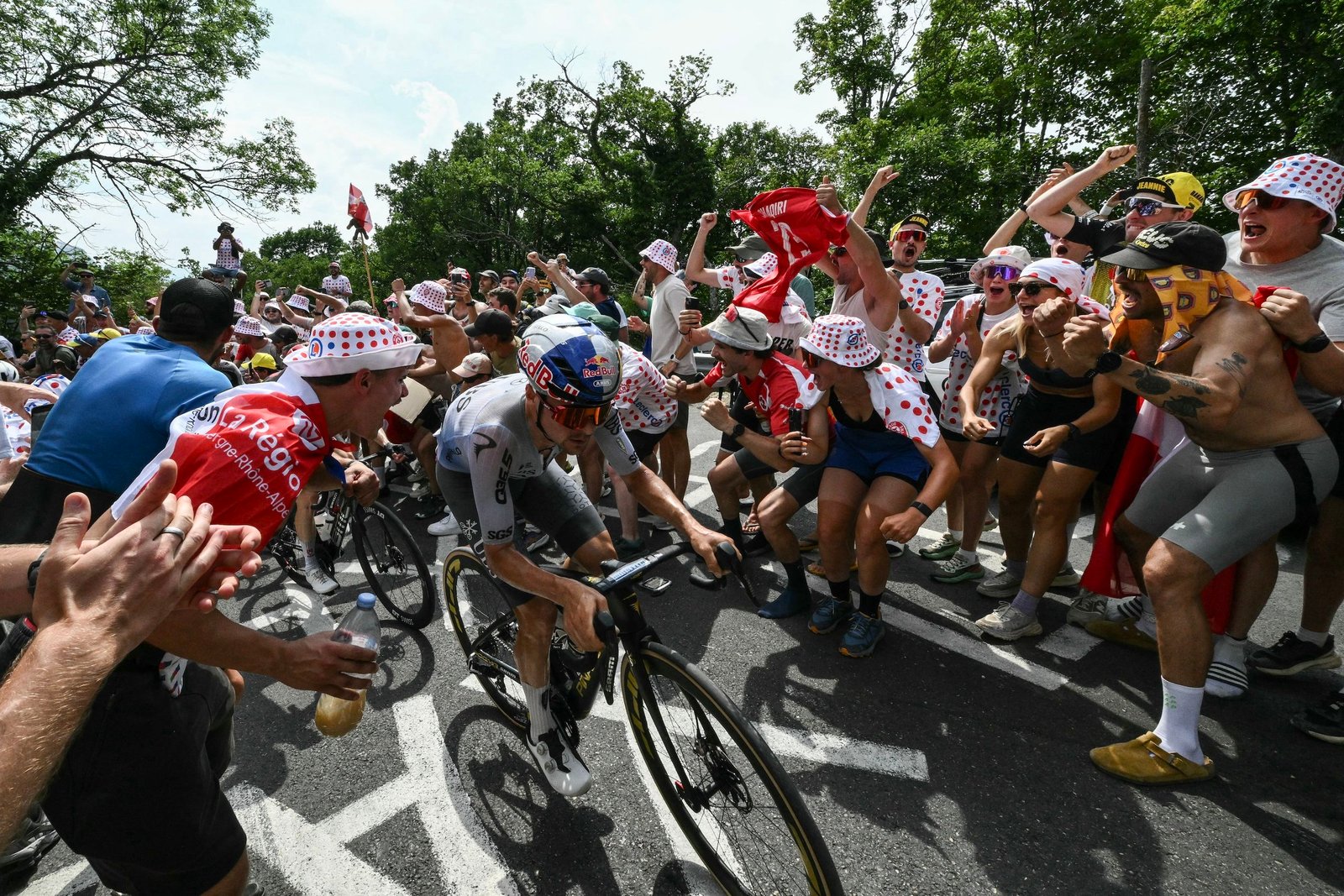 ‘No-one wanted me there’ – Tom Pidcock gives up break hunting at Tour de France to focus on general classification ‘No-one wanted me there’ – Tom Pidcock gives up break hunting at Tour de France to focus on general classification