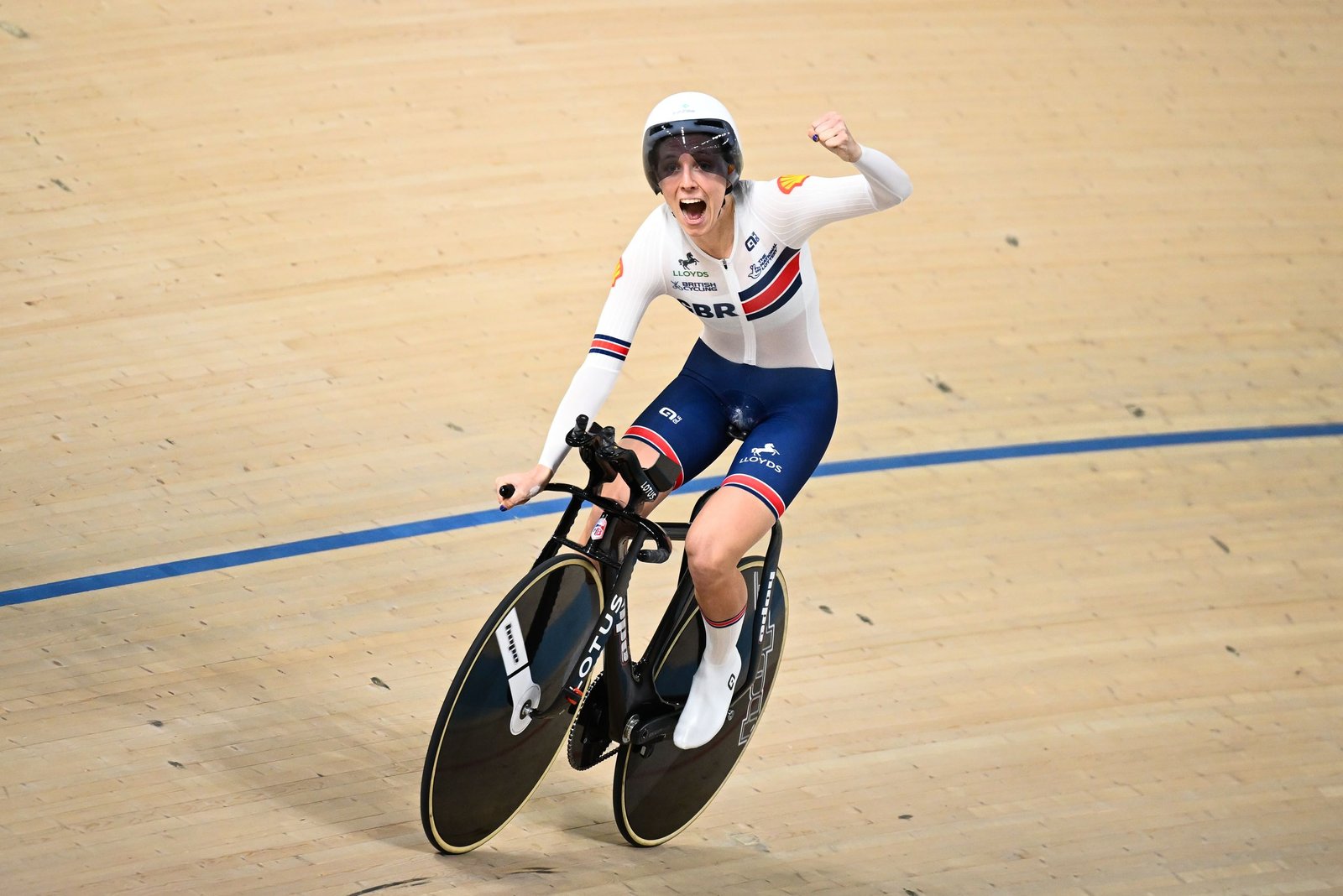 Men’s and women’s team pursuit world records broken in remarkable day at European Track Championships Men’s and women’s team pursuit world records broken in remarkable day at European Track Championships