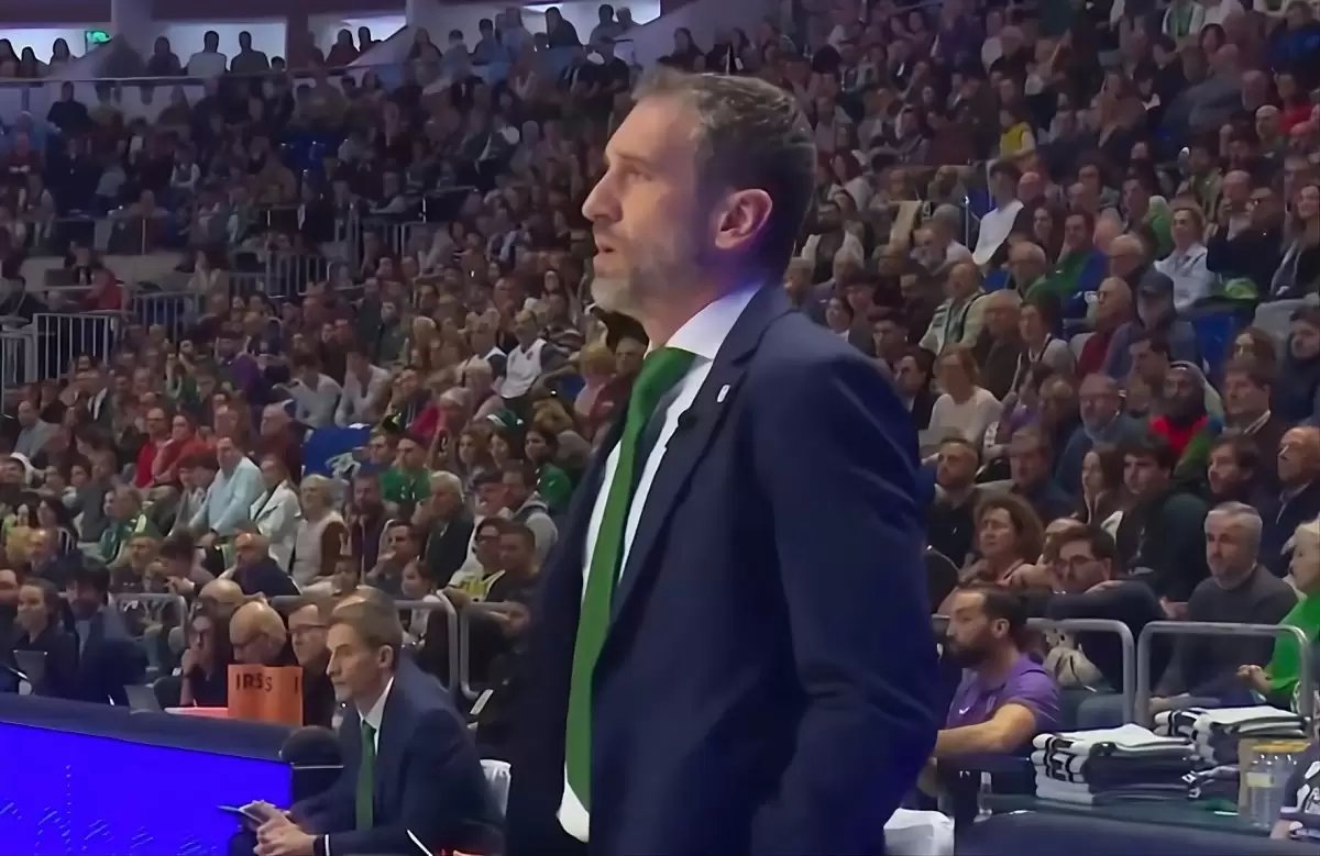 Crvena Zvezda hires Ibon Navarro after decorated Unicaja run Crvena Zvezda hires Ibon Navarro after decorated Unicaja run