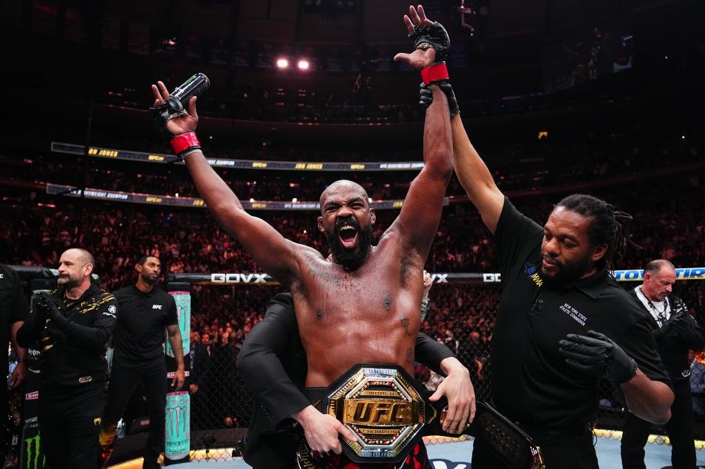Jon Jones teases UFC return — two weeks after retirement Jon Jones teases UFC return — two weeks after retirement