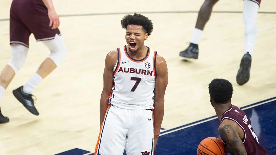 Gonzaga shows interest in former Auburn forward Keyshawn Hall after eligibility ruling Gonzaga shows interest in former Auburn forward Keyshawn Hall after eligibility ruling